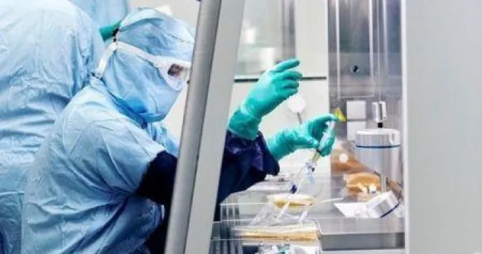 cote-divoire-bientot-une-nouvelle-unite-de-production-locale-de-medicaments