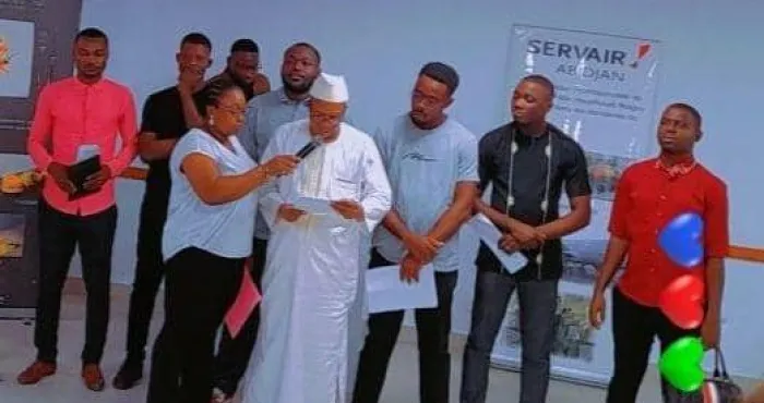 services-aeroportuaires-le-feu-couve-entre-employes-et-direction-de-servair-abidjan
