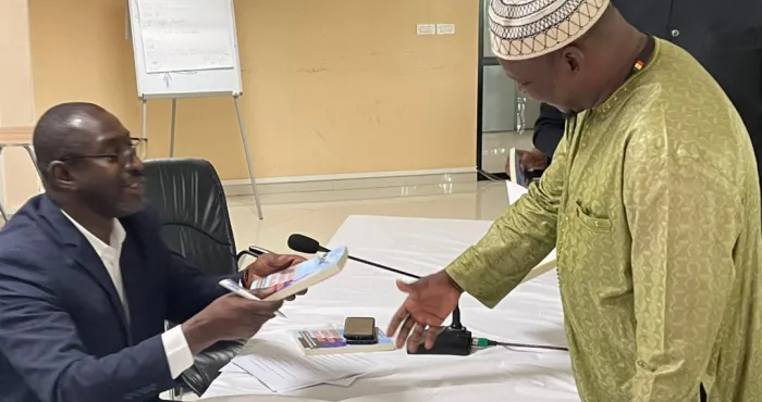 litterature-apres-abidjan-et-paris-la-vie-du-general-coulibaly-se-fait-decouvrir-a-dakar
