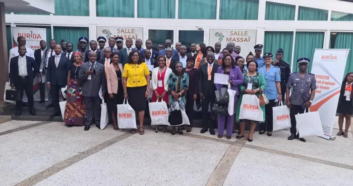 burida-des-hommes-de-droit-formes-sur-les-droits-de-propriete-litteraires-et-artistiques
