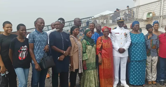 cooperation-maritime-entre-lafrique-de-louest-et-les-etats-unis-le-navire-spencer-a-quitte-abidjan-apres-pres-de-deux-mois-de-mission