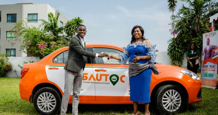promotion-de-lentrepreunariat-feminin-des-souscripteurs-de-luiaffif-recoivent-des-cles-de-leurs-vehicules-avec-sautoc