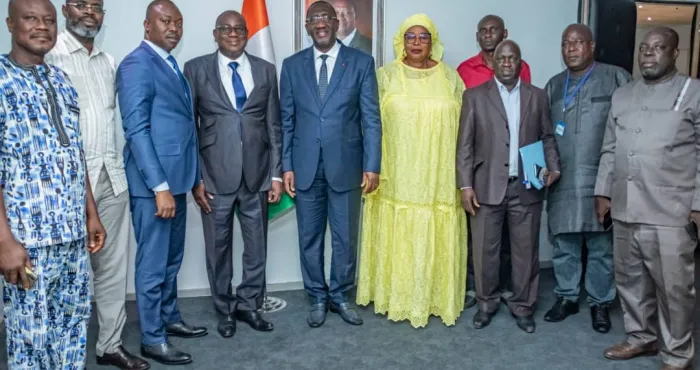 cote-divoire-chambre-nationale-de-metiers-le-president-de-la-chambre-des-metiers-kassoum-bamba-chez-le-ministre-souleymane-diarrassouba