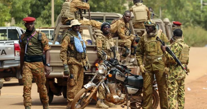 burkina-faso-de-nouvelles-provinces-sous-couvre-feu-apres-des-attaques