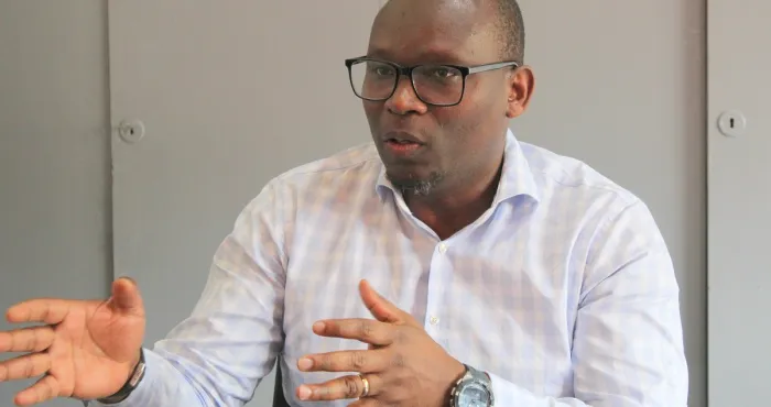 il-transforme-lattieke-et-le-placali-en-poudre-pour-lexport-le-parcours-inspirant-deric-serge-mbo