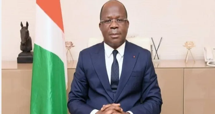 agneby-tiassa-le-president-du-conseil-regional-fait-des-dons-aux-femmes-de-tiassale