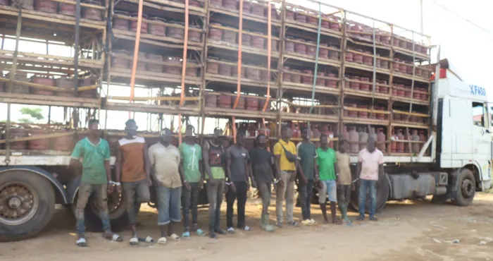 cote-divoire-explosion-des-bouteilles-de-gaz-une-usine-clandestine-de-reconditionnement-de-gaz-butane-demantelee-a-djorogobite