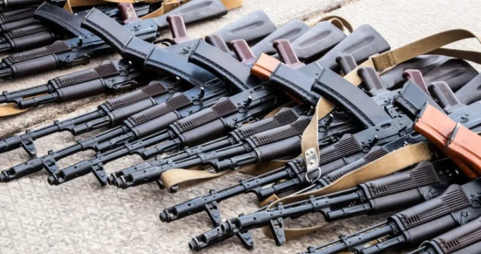 lutte-contre-le-terrorisme-la-cote-divoire-offre-2-milliards-f-cfa-de-materiel-de-guerre-au-burkina-faso
