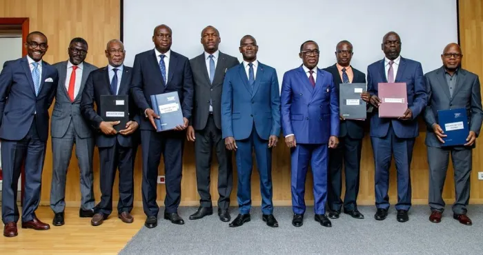 initiatives-en-faveur-des-jeunes-31-milliards-de-fcfa-pour-les-districts-et-regions