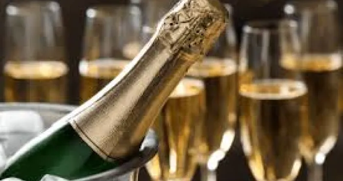 boisson-la-cote-divoire-3e-grand-importateur-de-champagne-en-afrique