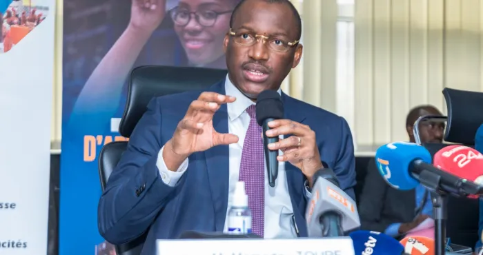 recrutement-de-2640-jeunes-le-ministre-mamadou-toure-dresse-le-profil-de-personnes-recherchees
