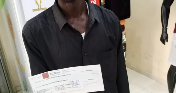 fibb-assurance-medicale-la-jca-recoit-le-premier-cheque-de-lassurance