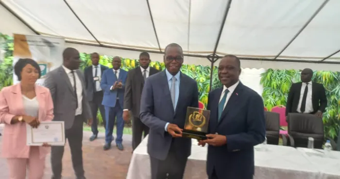 prix-national-dexcellence-2022-le-ministere-des-transports-remporte-le-2e-prix-de-la-promotion-de-la-bonne-gouvernance