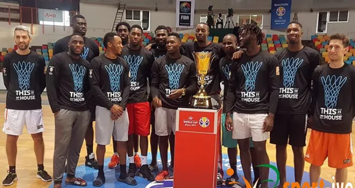 fiba-trophy-tour-2023-cote-divoire-yopougon-et-marcory-vont-toucher-le-trophee