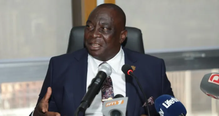 foncier-rural-le-ministre-adjoumani-charge-kone-katinan-et-fait-des-eclairages