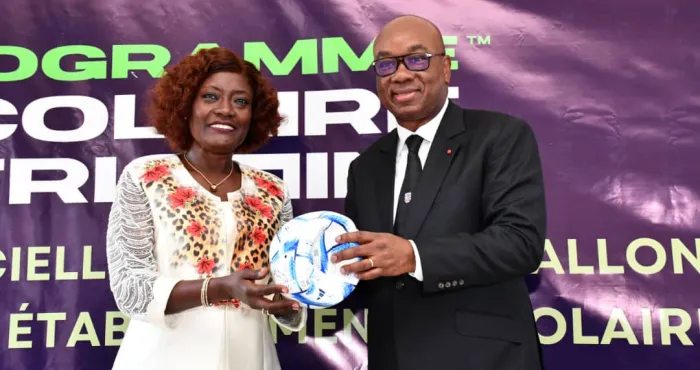 football-championnat-scolaire-africain-la-fif-distribue-les-27-000-ballons-de-la-caf-aux-etablissements-scolaire