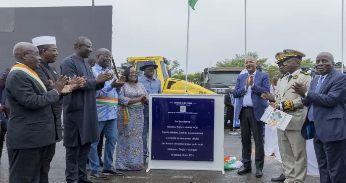 bitumages-des-axes-daloa-issia-et-duekoue-guiglo-blolequin-achi-patrick-lance-deux-importants-chantiers-de-100-milliards