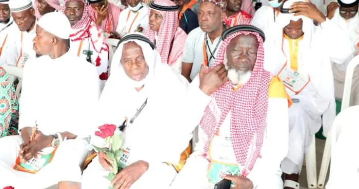 hadj-2023-arrivee-du-1er-vol-retour-a-abidjan