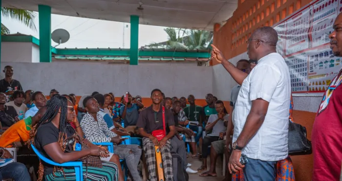 port-bouet-5000-permis-de-conduire-a-la-disposition-des-jeunes