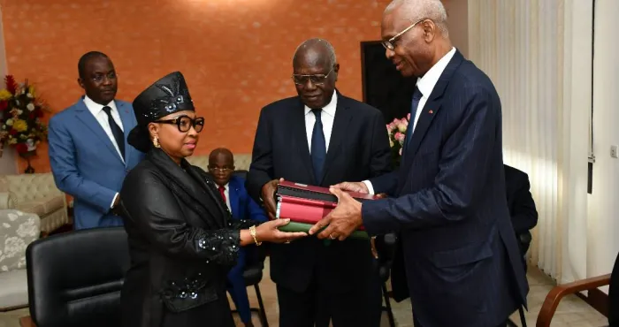 conseil-constitutionnel-chantal-nanaba-camara-prend-fonction