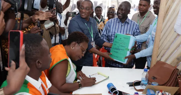 cei-apres-le-depot-de-sa-candidature-adama-bictogo-formel-je-suis-le-candidat-ideal-pour-le-developpement-de-yopougon