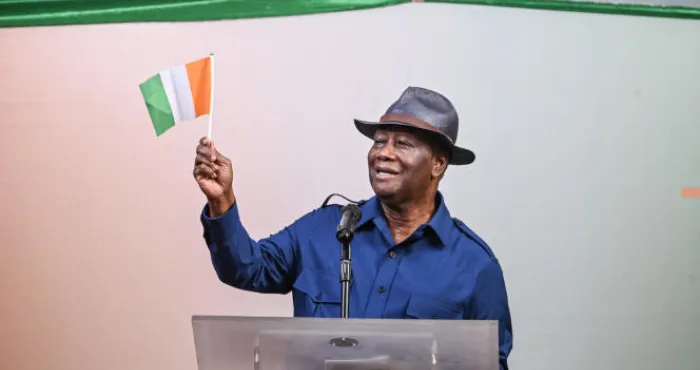 nouveau-noms-des-boulevards-et-avenues-dabidjan-alassane-ouattara-redonne-aux-rues-dabidjan-une-identite-ivoirienne