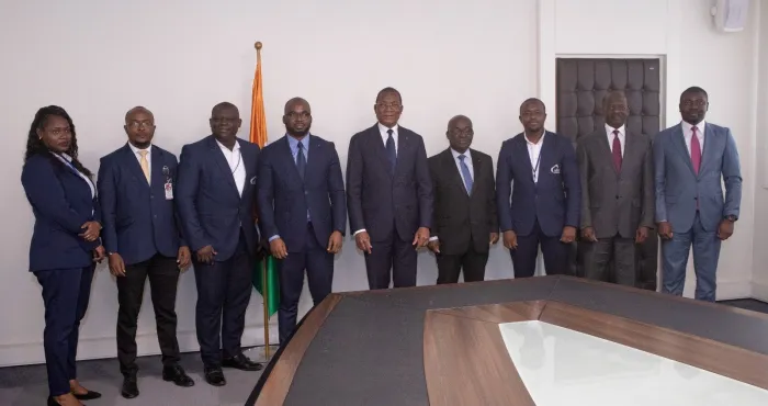 construction-de-10-000-logements-sociaux-a-ahoue-bruno-kone-echange-avec-le-groupe-kastor-africa