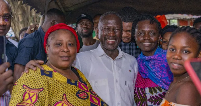 yopougon-visites-surprises-dans-des-menages-adama-bictogo-emeut-des-familles