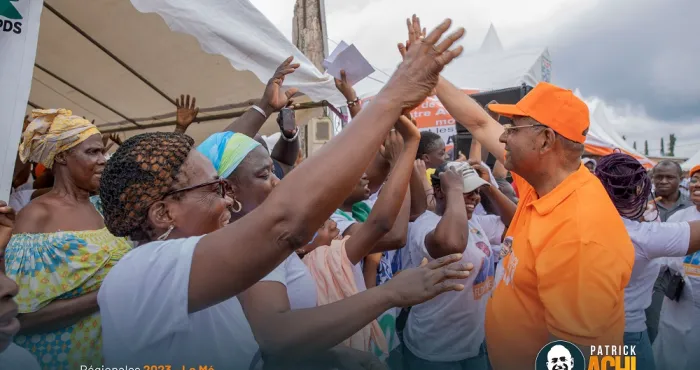 region-de-la-me-lancement-de-la-campagne-patrick-achi-et-son-commando-en-demonstration-de-force