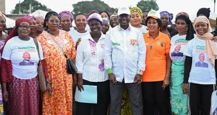 yopougon-offre-communale-adama-bictogo-annonce-10-mille-compteurs-deau-pour-les-familles