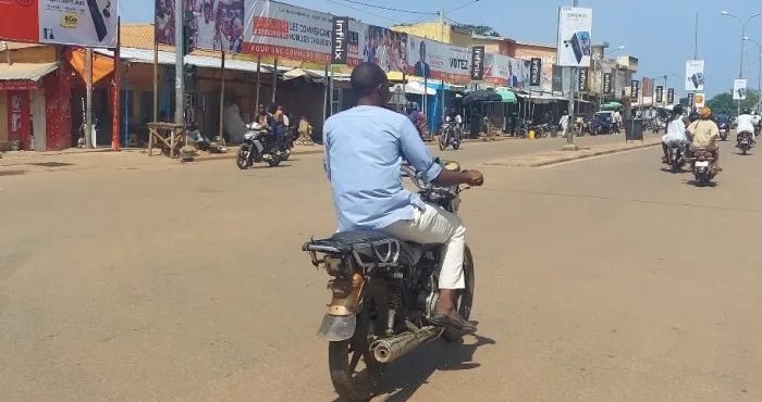 municipales-2023-a-korhogo-les-commerces-fermes-forte-affluence-des-electeurs