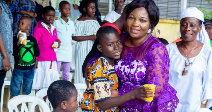 oeuvres-sociales-la-fondation-victorine-zadi-au-secours-des-eleves-orphelins