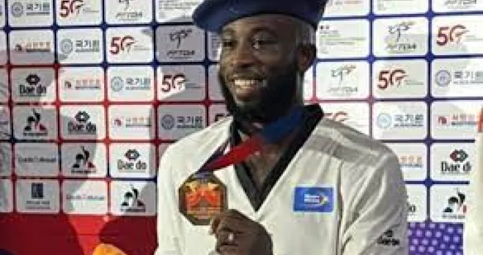 taekwondo-wt-gp-2023-de-paris-cisse-cheick-sallah-en-or-et-a-paris-2024