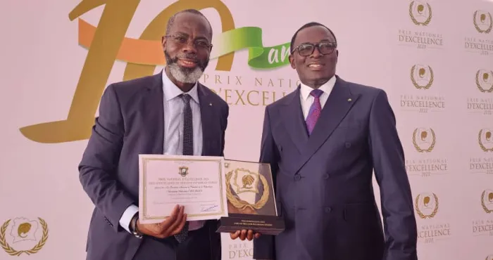 distinction-journee-de-lexcellence-mahama-coulibaly-excellent-encadreur-sportif-de-lannee-2023