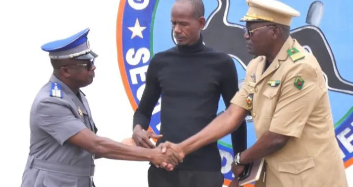 remise-dun-soldat-malien-entre-illegalement-la-lecon-de-la-cote-divoire-au-mali