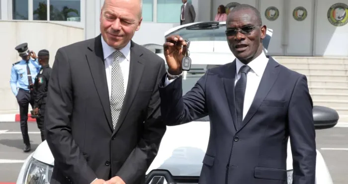 gestion-des-frontieres-la-suisse-offre-dimportants-materiels-a-la-cote-divoire
