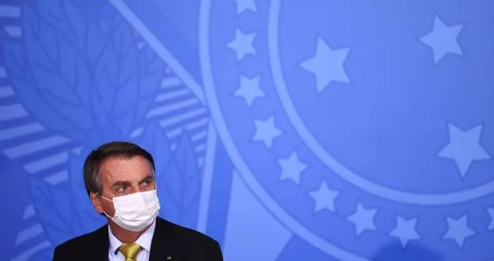 le-president-bresilien-jair-bolsonaro-hospitalise-pour-une-crise-de-hoquet
