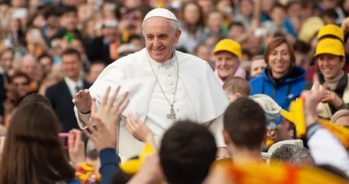 vatican-apres-son-operation-a-succes-le-pape-reconnaissant-recommande-une-chose-importante
