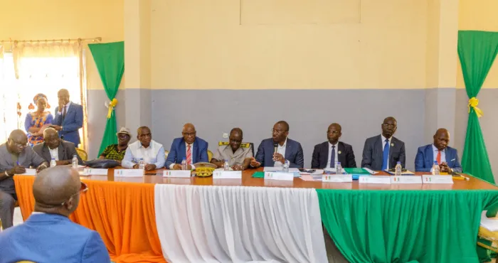 region-du-haut-sassandra-programme-triennal-2024-2026-un-budget-record-de-8-milliards-adopte-a-lunanimite-des-conseillers