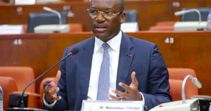 projet-de-loi-dorientation-de-la-jeunesse-mamadou-toure-fait-adopter-une-une-reforme-historique-au-senat