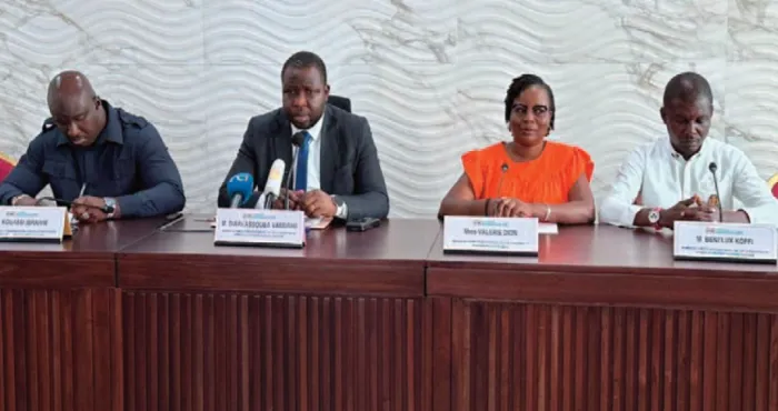 ceremonie-dhommage-au-president-ouattara-les-jeunesses-du-maroc-du-senegal-de-la-gambie-et-du-niger-attendues