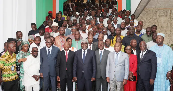 can-2023-mobilisation-le-premier-ministre-beugre-mambe-invite-les-transporteurs-et-hoteliers-a-un-bon-accueil