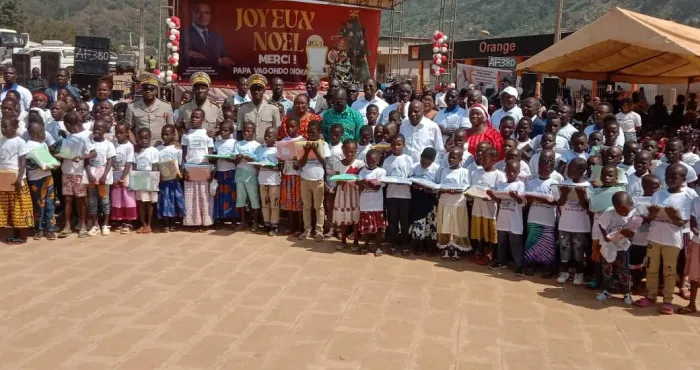 noel-a-man-le-couple-vagondo-prend-en-charge-39-pensionnaires-de-lorphelinat-de-zrahompleu