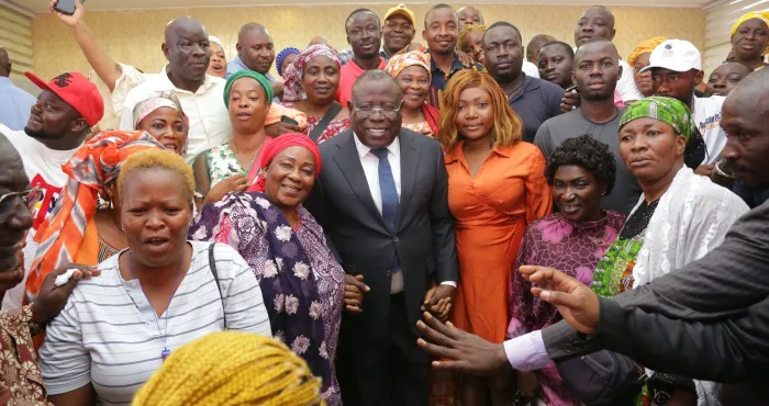 nomme-ministre-gouverneur-du-district-dabidjan-cisse-bacongo-felicite-par-les-populations-de-koumassi