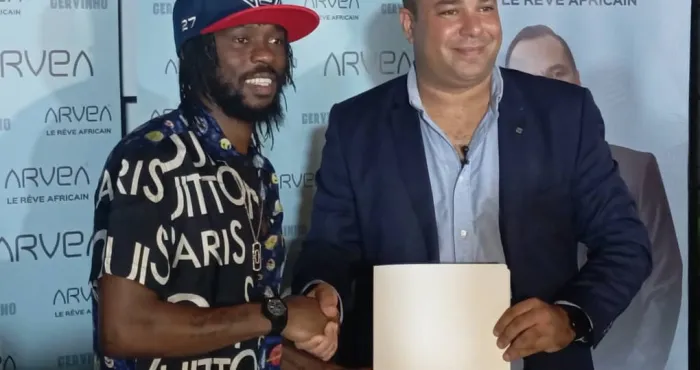 partenariat-gervinho-signe-avec-une-societe-de-produits-cosmetiques-et-alimentaires
