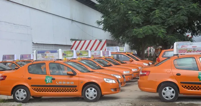 transport-communal-le-ministere-de-la-jeunesse-met-500-taxis-a-la-disposition-des-jeunes