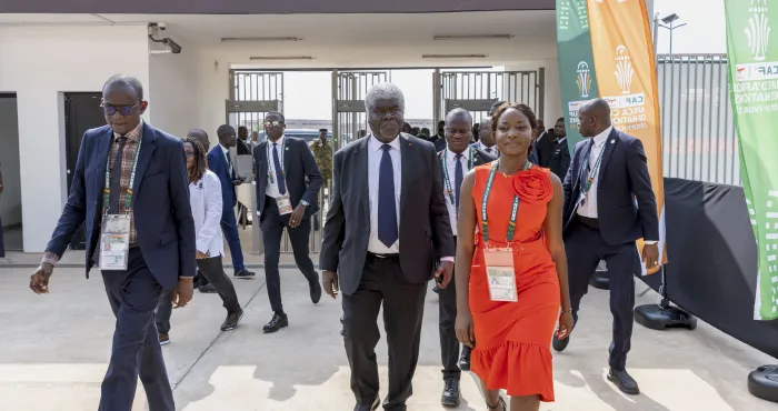 rarete-des-tickets-de-matchs-le-premier-ministre-robert-beugre-mambe-sengage-a-resoudre-le-probleme
