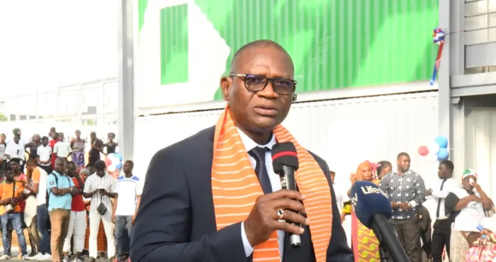 an-huitiemes-de-finale-cote-divoire-senegal-le-ministre-metch-lance-loperation-maree-orange-la-can-entre-dans-une-phase-decisive-avec-les-huitiemes-de-finale-les-elephants-de-cote-divoire-seront-face-au-senegal-le-lundi-prochain-dans-le-cadre