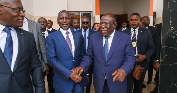 demolitions-des-habitations-a-yopougon-gesco-adama-bictogo-et-cissse-bacongo-apaisent-les-coeurs-des-victimes