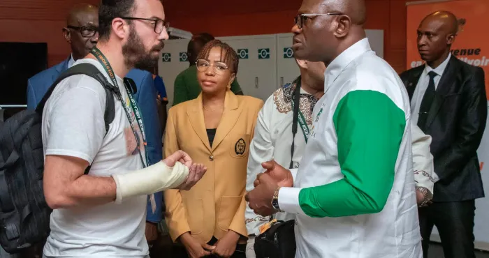 ci-vs-nigeria-visite-du-centre-medias-du-gouvernement-a-treichville